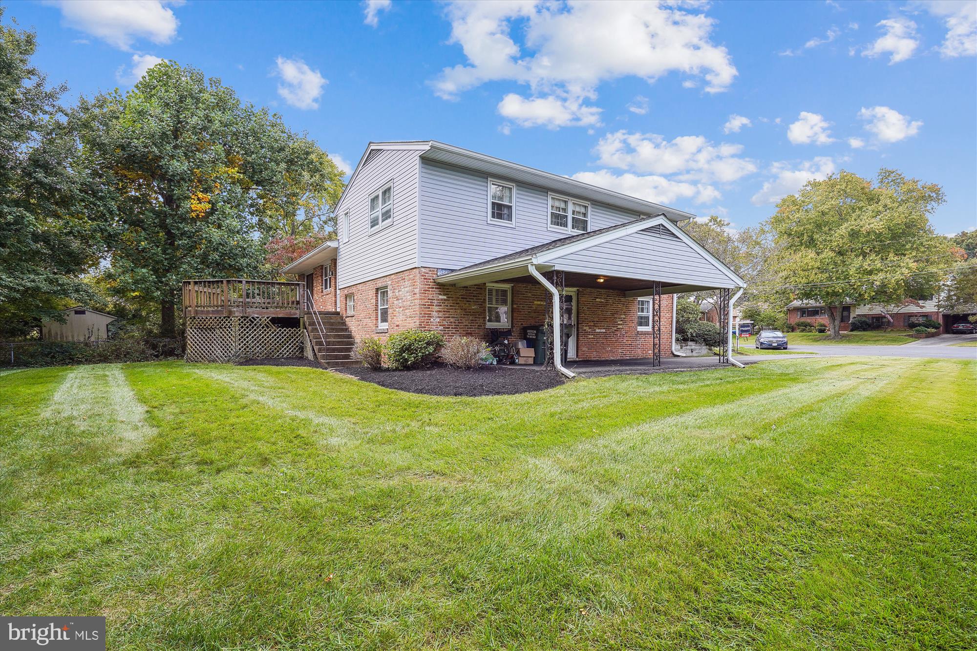 7107 Purdue Place McLean, VA 22101 - Photo 50 of 78 Side Yard and Carport