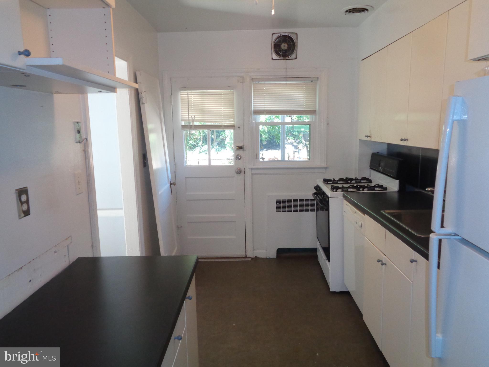 3918 Rexmere Road Baltimore, MD 21218 - Photo 11 of 21