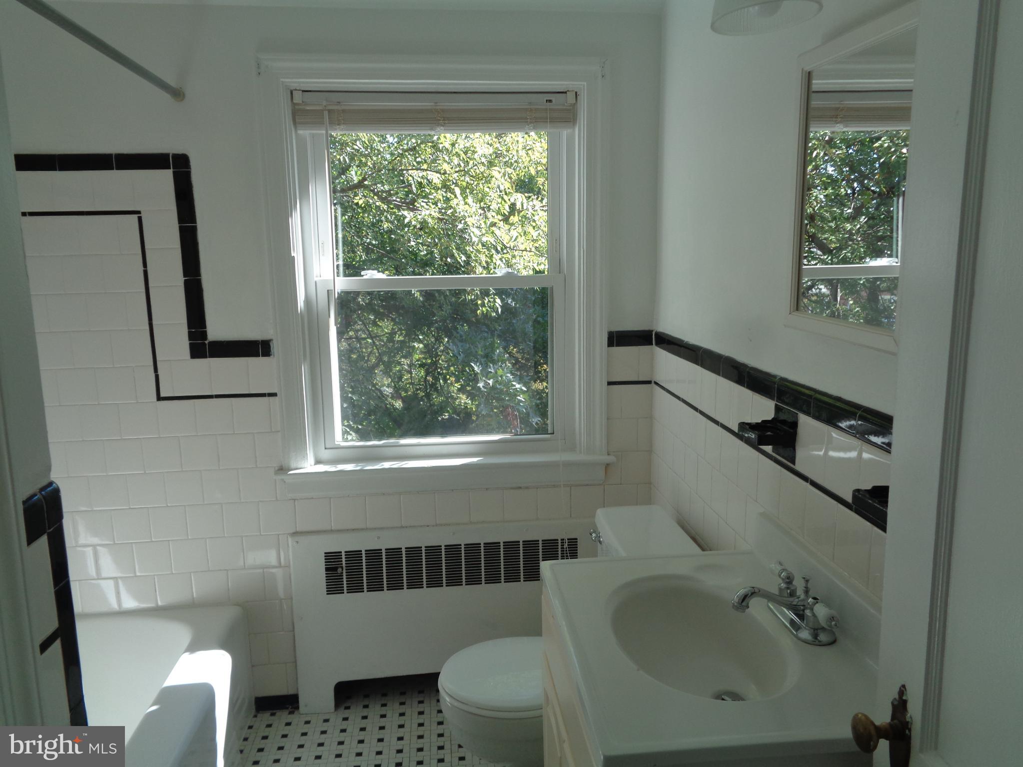 3918 Rexmere Road Baltimore, MD 21218 - Photo 17 of 21