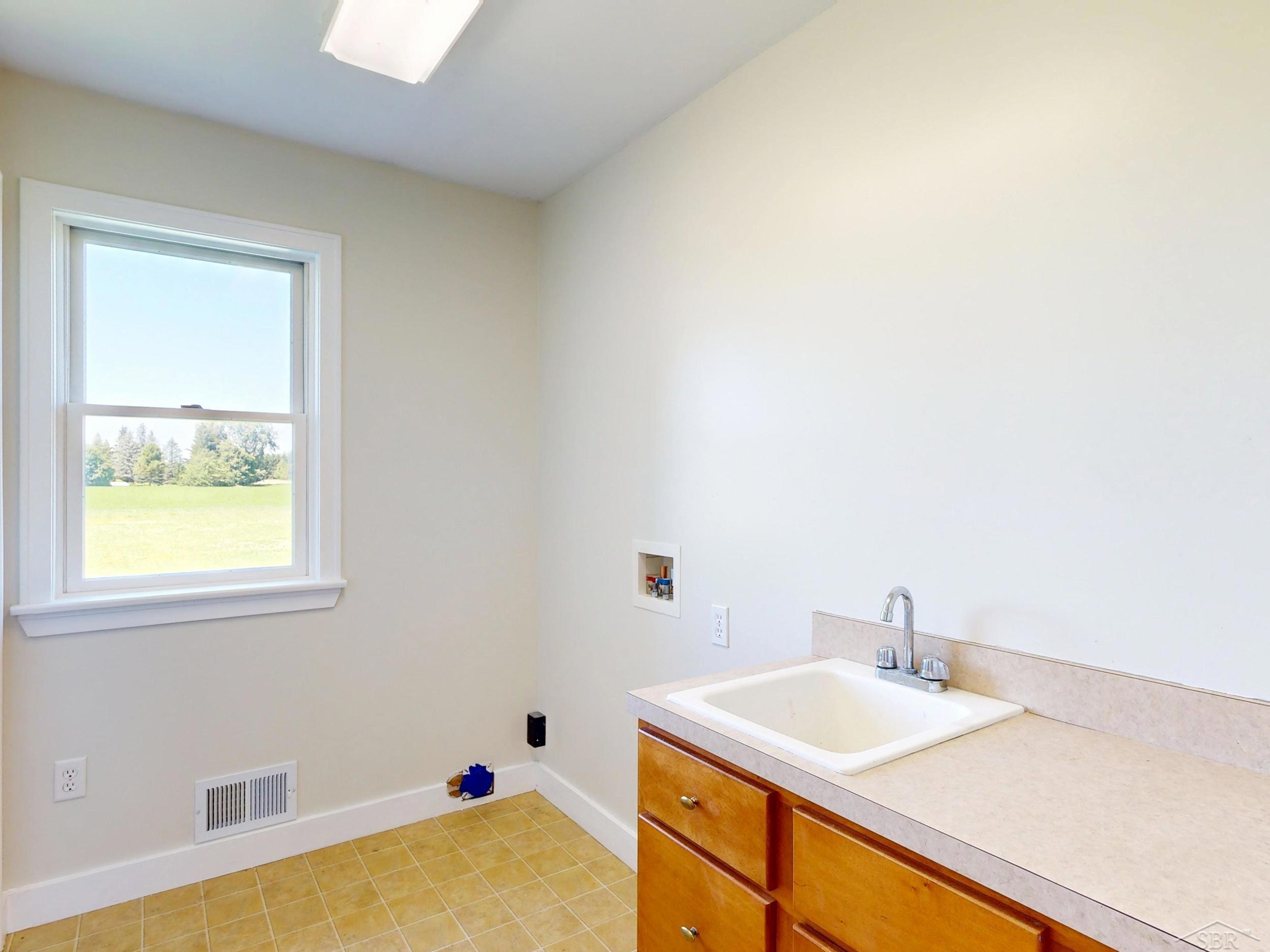 9451 West Tuscola Road Frankenmuth, MI 48734 - Photo 20 of 58