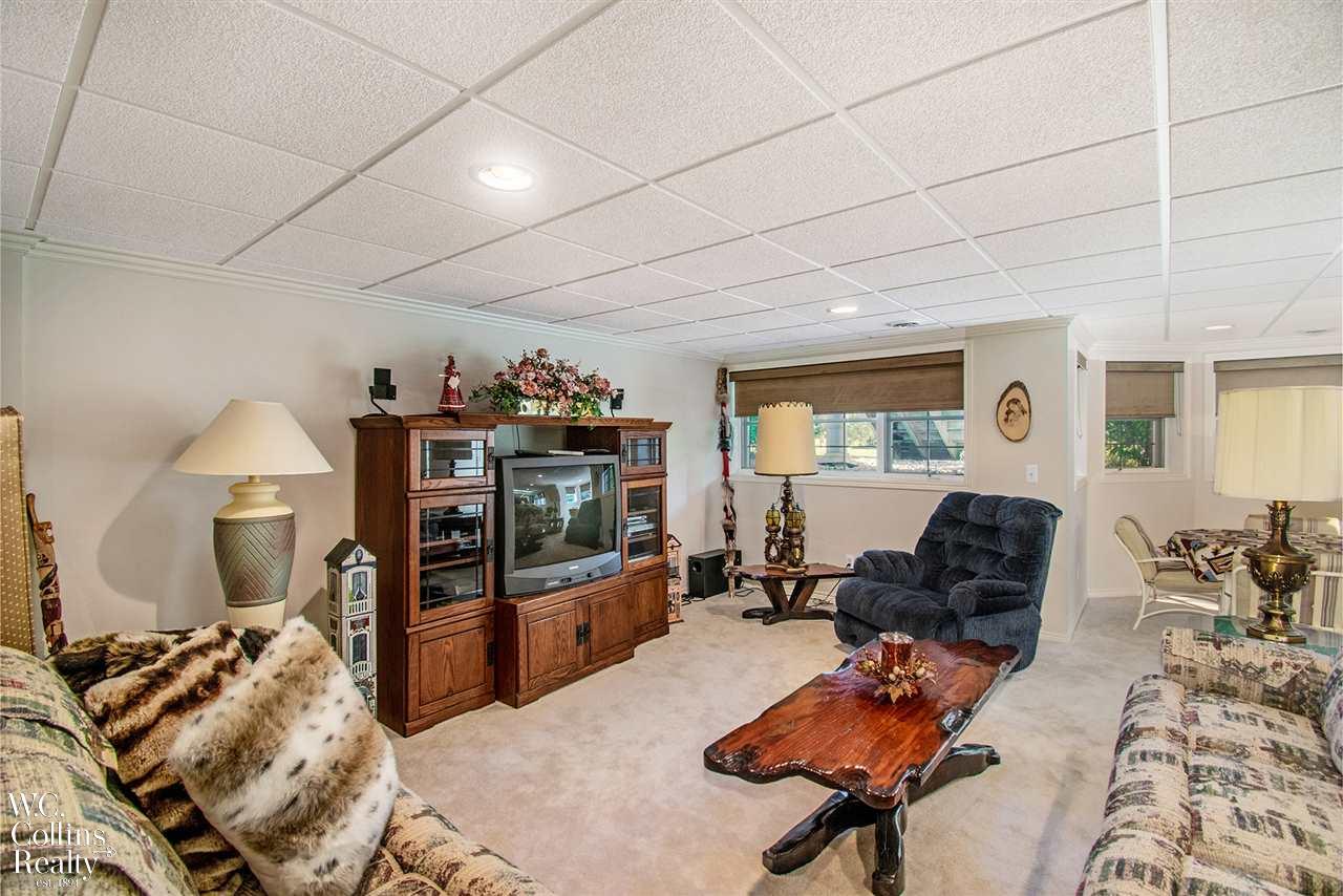 2941 Birnam Court Rochester, MI 48306 - Photo 33 of 36
