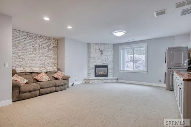 $599,000 | 6349 East Tower Castle Loop, Ammon, ID 83406