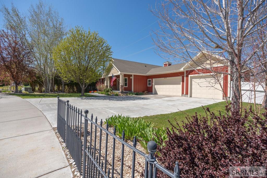 6349 East Tower Castle Loop Ammon, ID 83406 - Photo 6 of 53