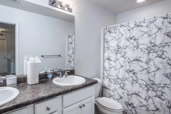 $2,080 | 264 Wembley Drive, Clayton, NC 27527