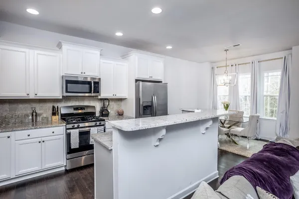 $2,080 | 264 Wembley Drive, Clayton, NC 27527