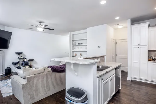 $2,080 | 264 Wembley Drive, Clayton, NC 27527