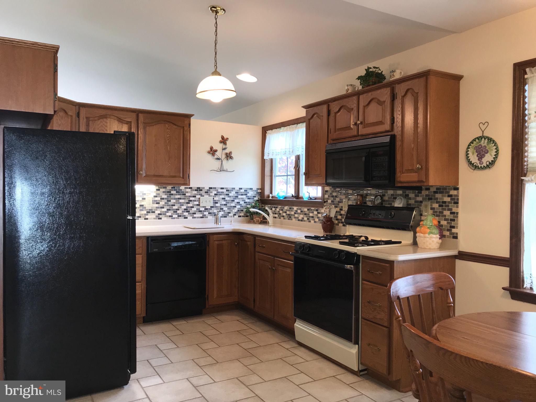 1141 Tuckerton Road Reading, PA 19605 - Photo 21 of 50 All Appliances Remain