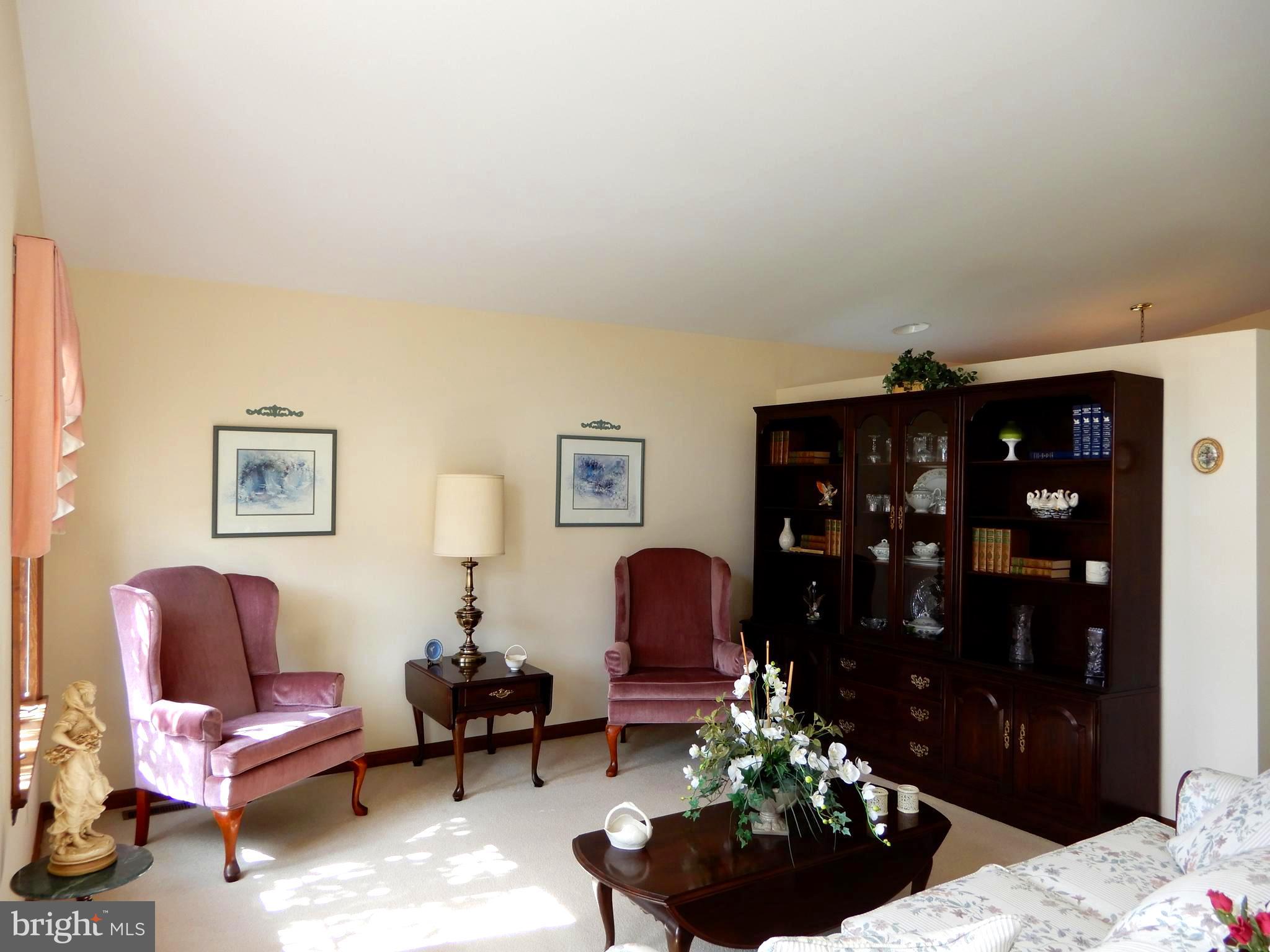 1141 Tuckerton Road Reading, PA 19605 - Photo 10 of 50