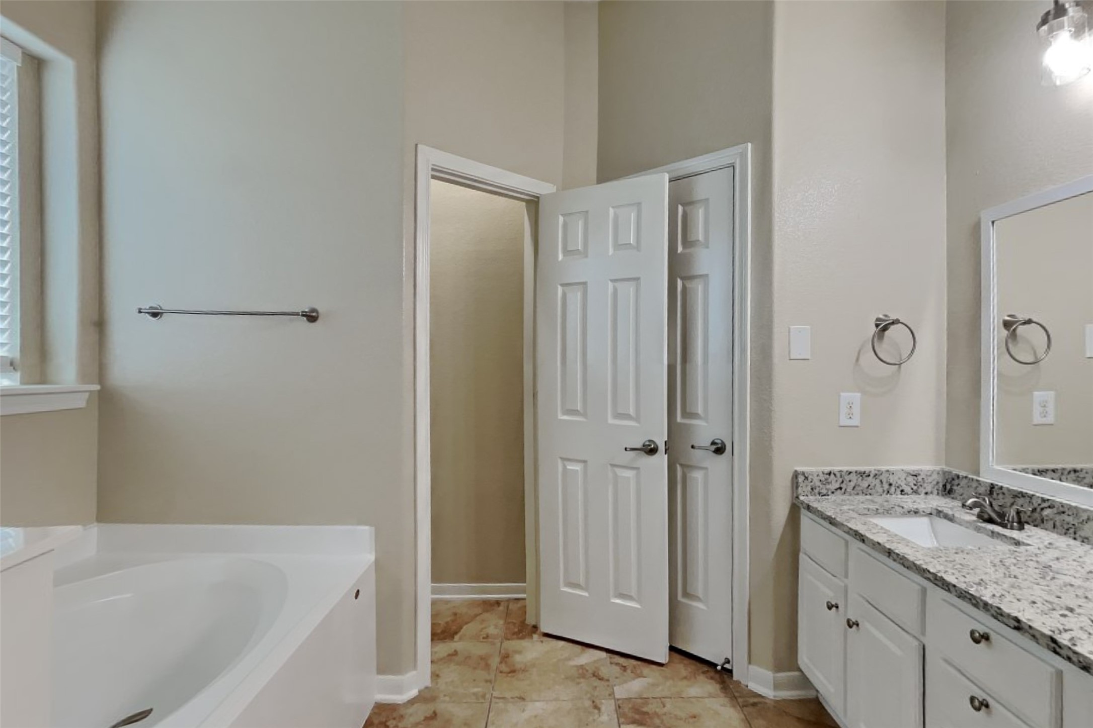 12419 Adams Ridge Lane Humble, TX 77346 - Photo 8 of 18