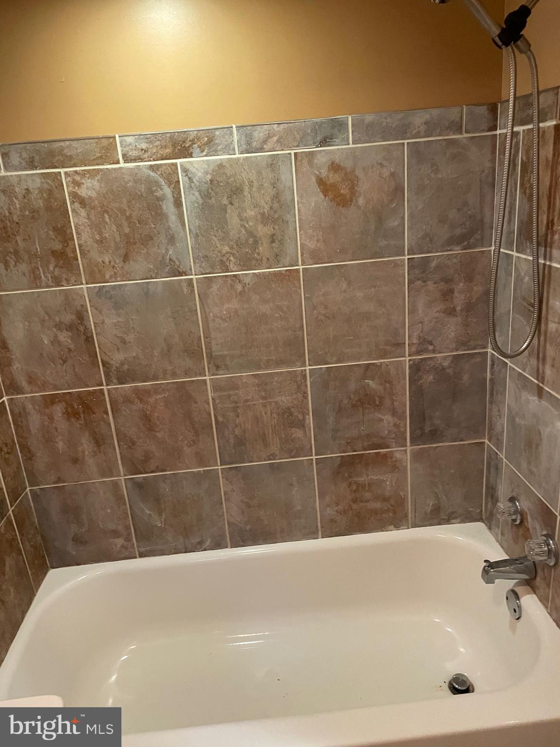 2909 Federal Street Baltimore, MD 21213 - Photo 17 of 33 Unit 1 Full Bath