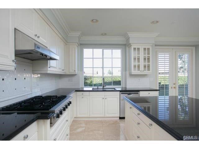 31 Bargemon Newport Coast, CA 92657 - Photo 3 of 24