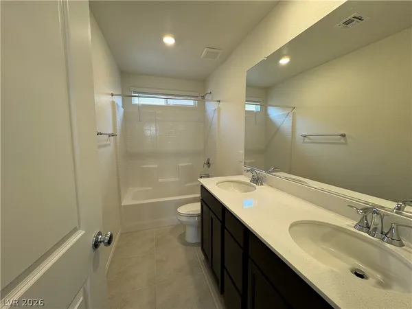 $2,200 | 3655 Valpacos Lane, Henderson, NV 89044