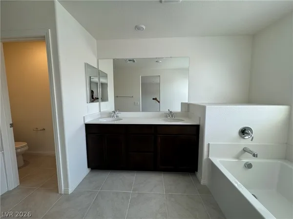 $2,200 | 3655 Valpacos Lane, Henderson, NV 89044