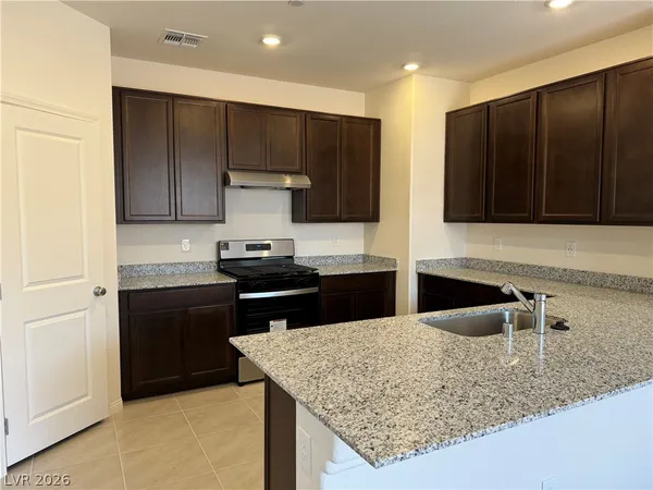 $2,200 | 3655 Valpacos Lane, Henderson, NV 89044