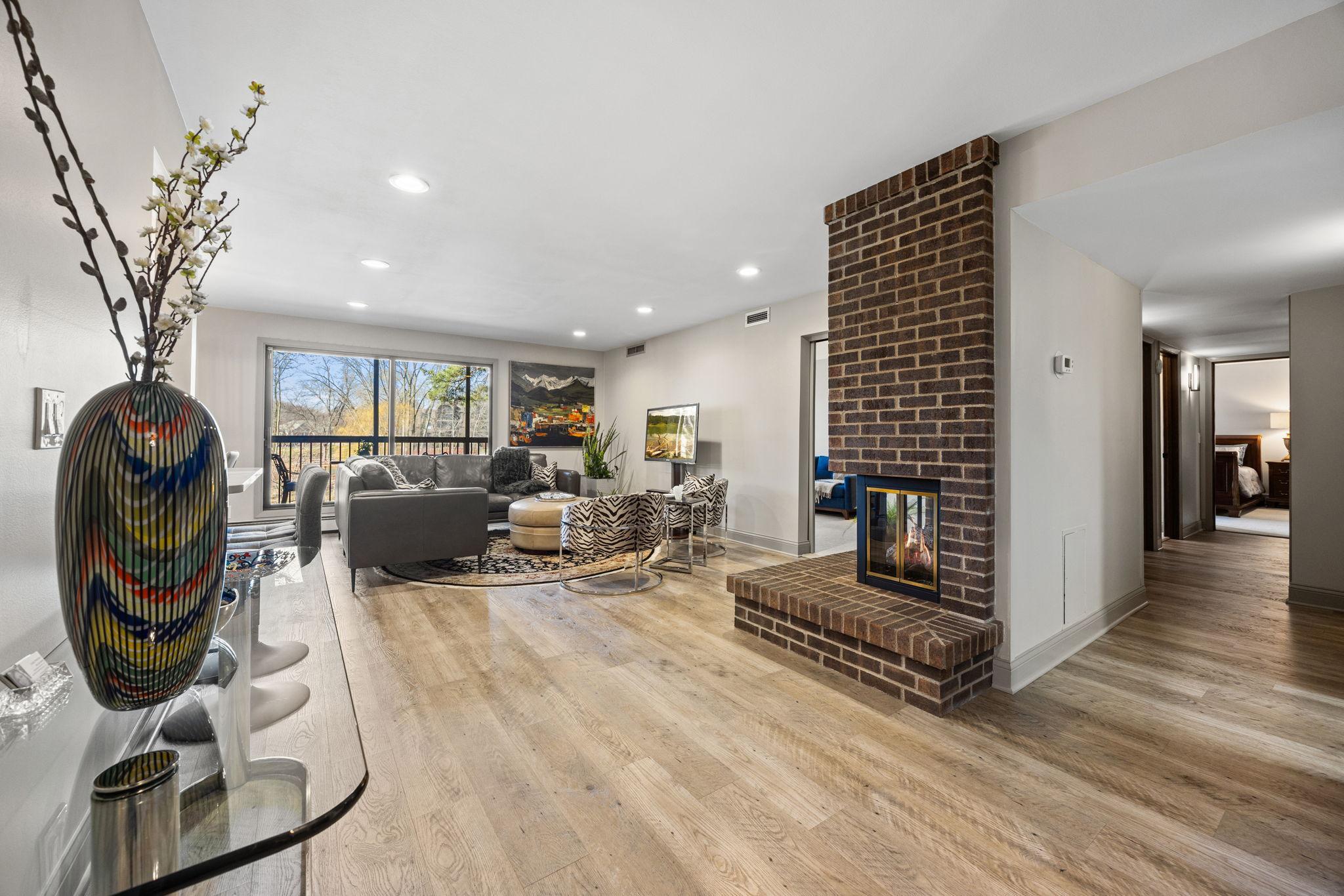 8549 Irwin Road, Unit 134 Bloomington, MN 55437 - Photo 3 of 45