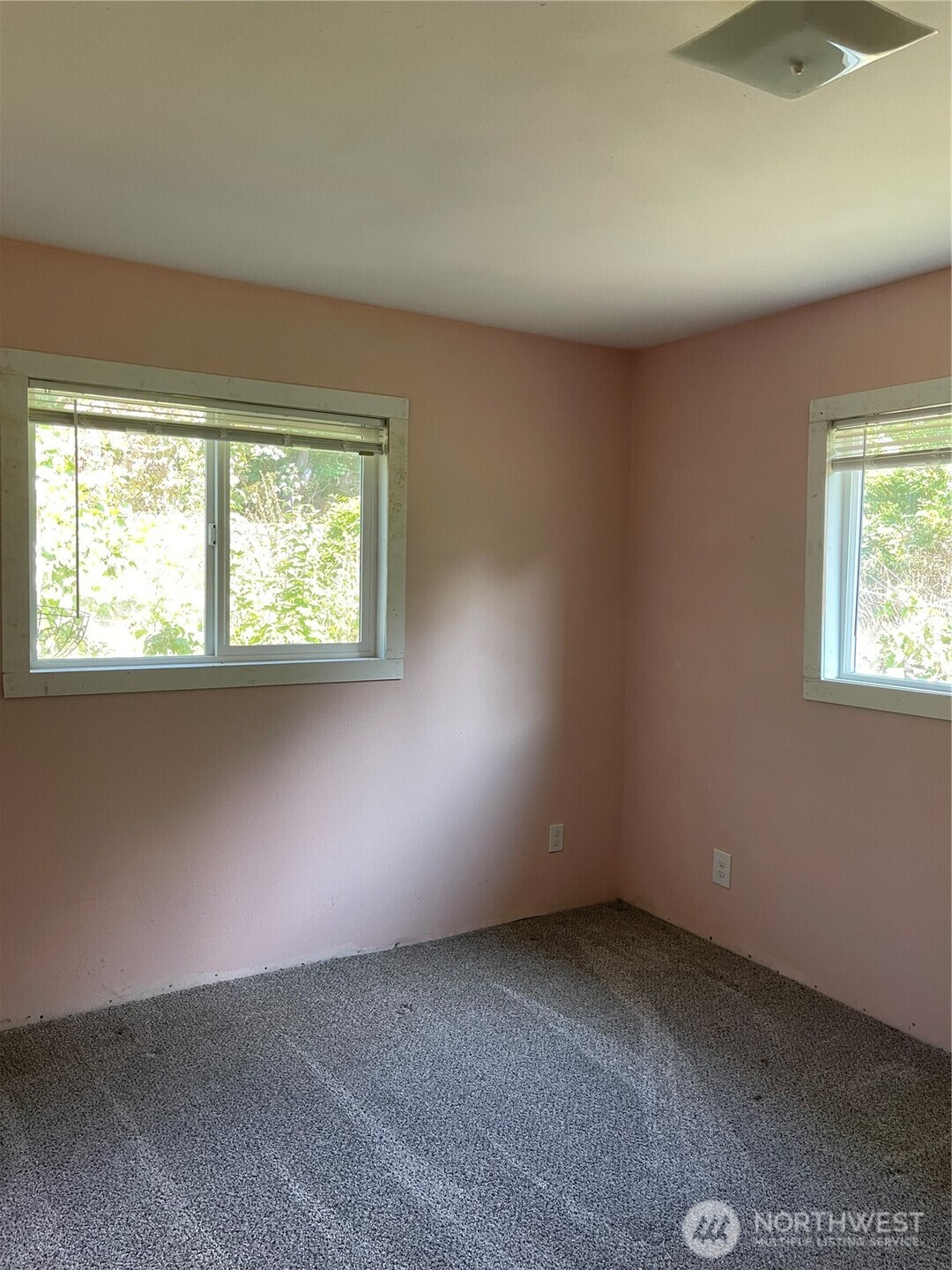 62 Urych Road Raymond, WA 98577 - Photo 5 of 13 Gallery Image 5