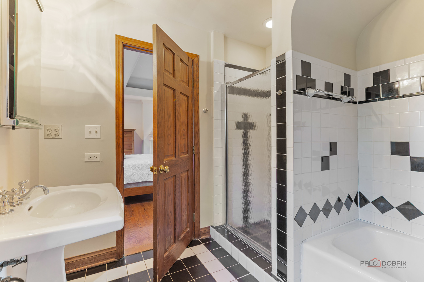 1380 Valley Road Deerfield, IL 60015 - Photo 26 of 42 Gallery Image 26