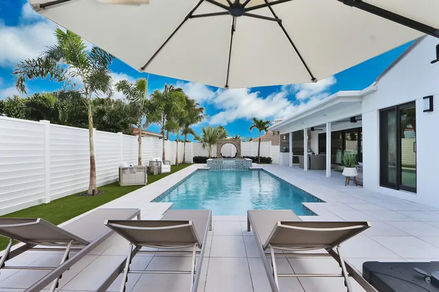 $18,000 | 441 South Lyra Circle, Juno Beach, FL 33408