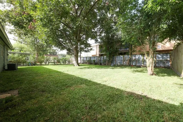 $1,850 | 4139 Lumberdale Road, Houston, TX 77092