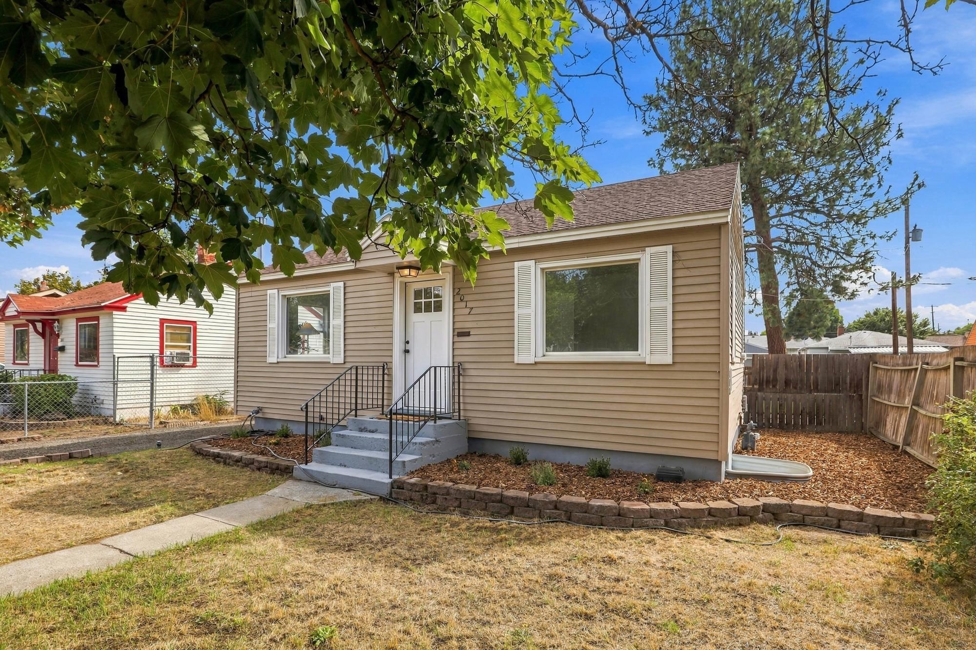 2017 West Cleveland Avenue Spokane, WA 99205 - Photo 34 of 39 Gallery Image 34