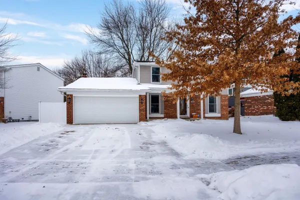 $355,000 | 1656 Walnut Ridge Circle, Canton, MI 48187