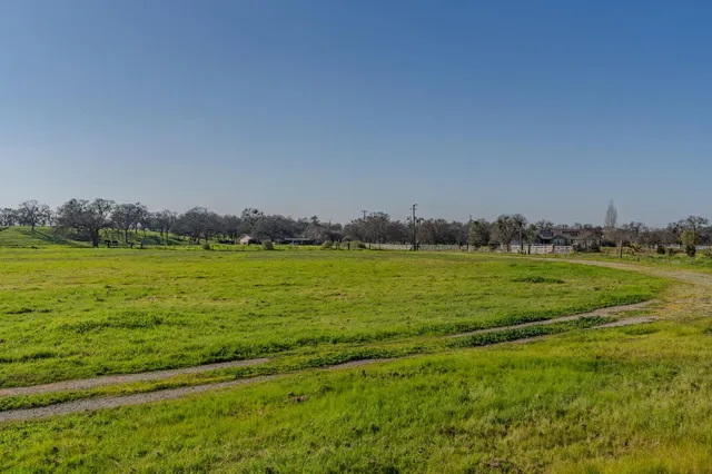 an aerial view of tennis court