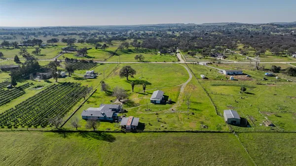 $627,500 | 9973 Scenic Valley Road, Valley Springs, CA 95252