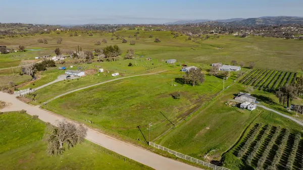 $627,500 | 9973 Scenic Valley Road, Valley Springs, CA 95252