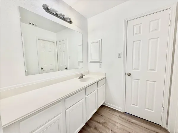 $422,000 | 605 Stansted Manor Drive, Pflugerville, TX 78660