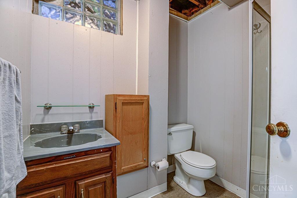 7702 Bridgetown Road Cincinnati, OH 45248 - Photo 28 of 38