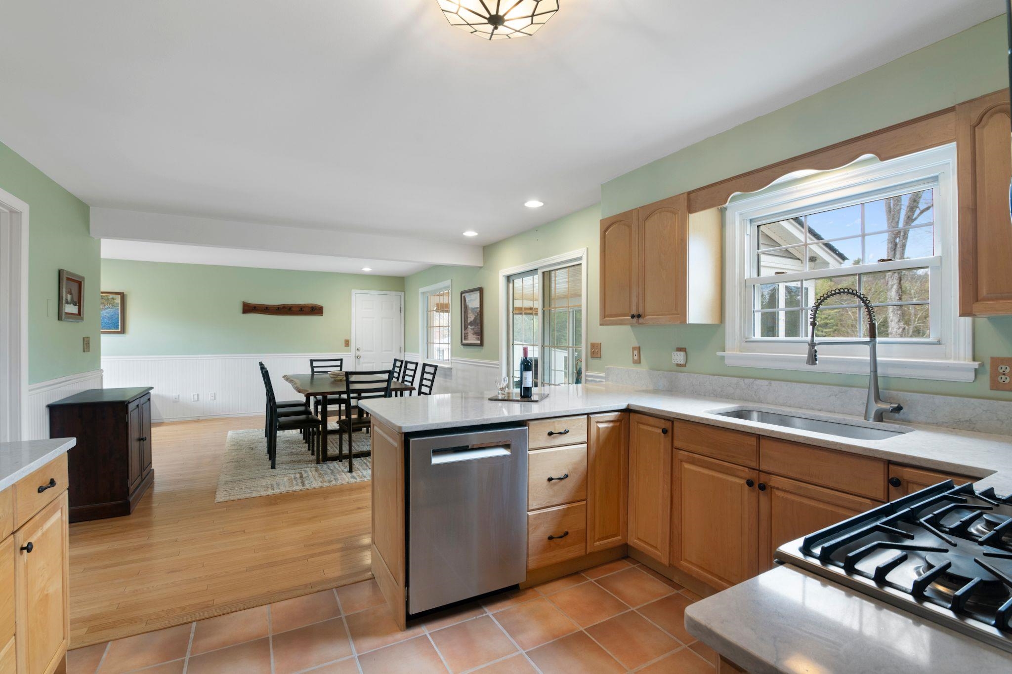 143 Hillwinds Road Brattleboro, VT 05301 - Photo 6 of 46 Gallery Image 6