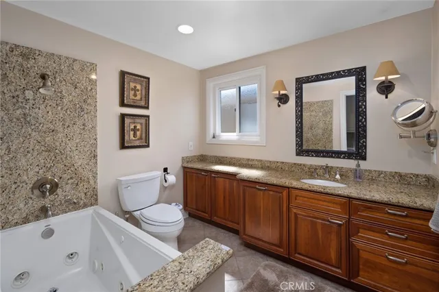 a livingroom with furniture and a window