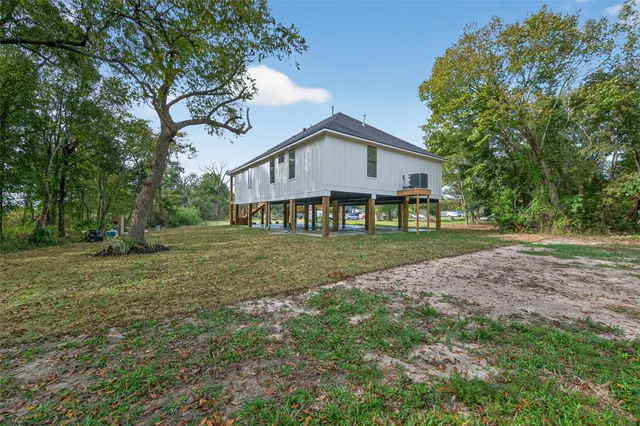$400,000 | 165 Thurman Avenue, Bridge City, TX 77611