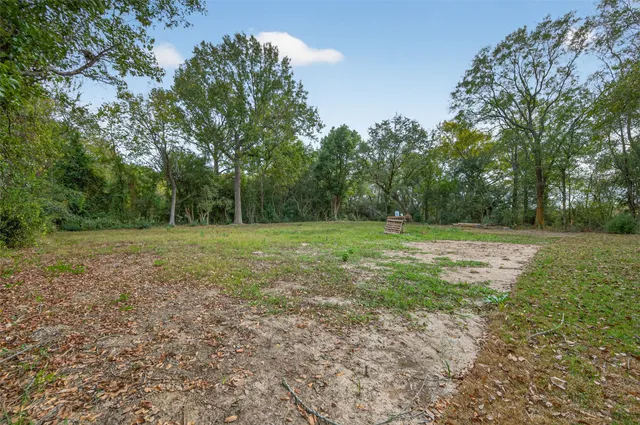 $400,000 | 165 Thurman Avenue, Bridge City, TX 77611