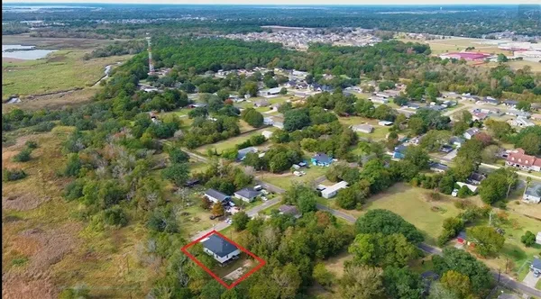 $400,000 | 165 Thurman Avenue, Bridge City, TX 77611