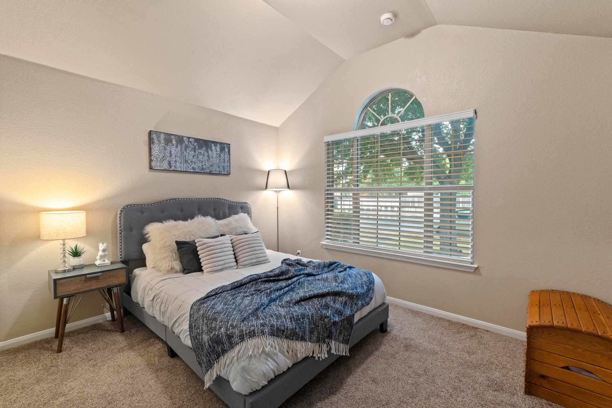 1020 Portchester Castle Path Pflugerville, TX 78660 - Photo 23 of 29 Another nice-sized bedroom with a high ceiling and a walk-in closet.