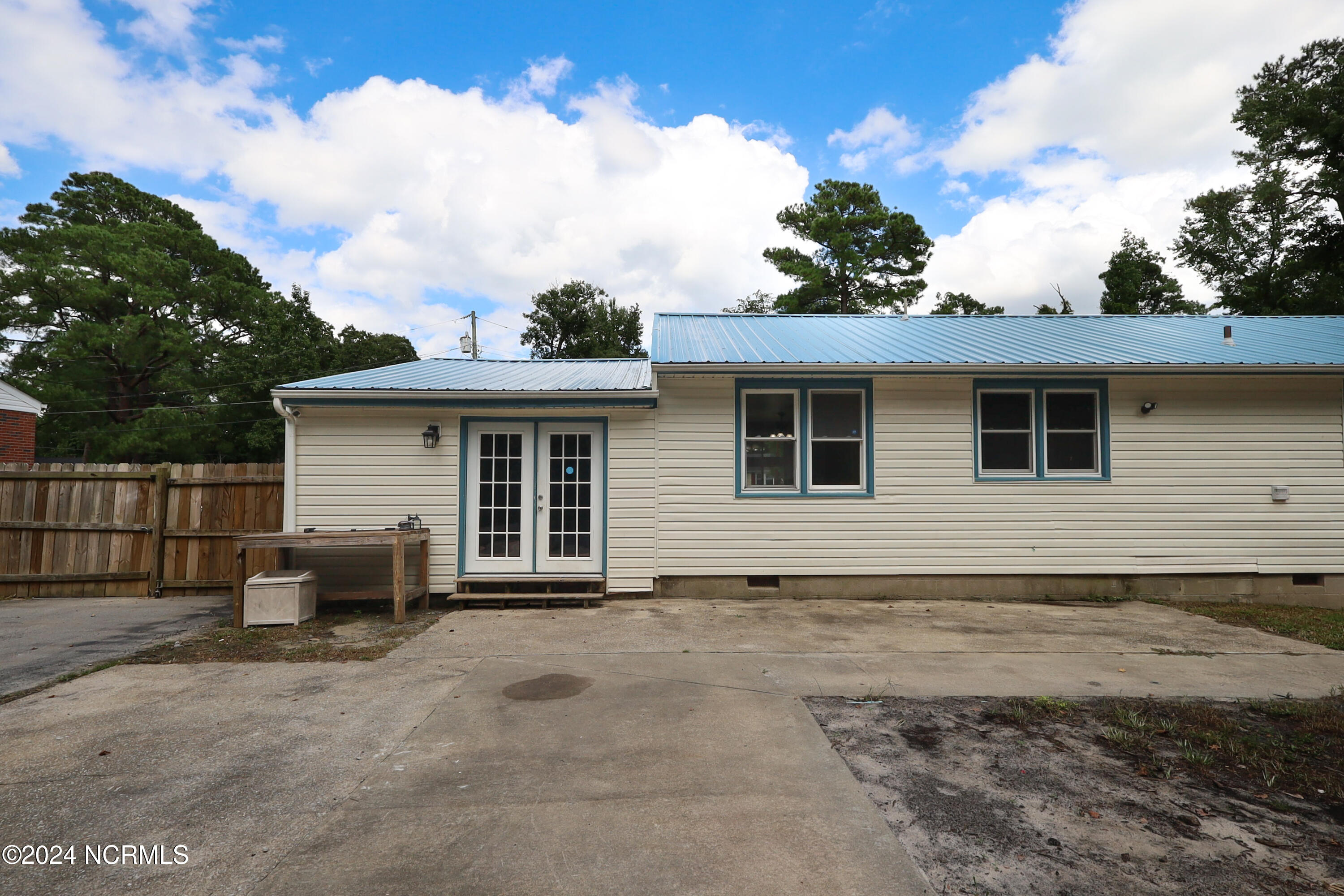 301 Delmar Road Jacksonville, NC 28540 - Photo 28 of 33 IMG_1310