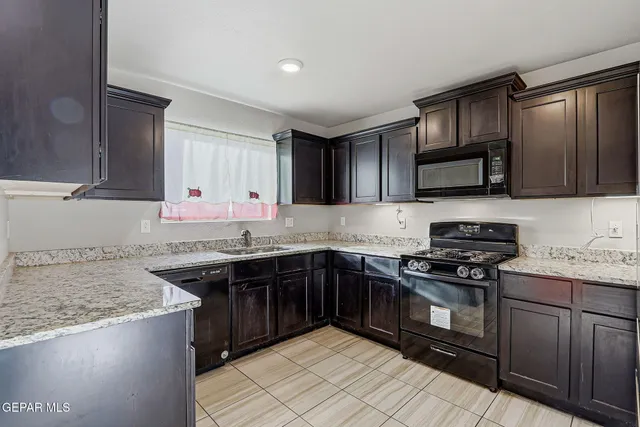 $237,000 | 11588 Flor Sereno, Socorro, TX 79927