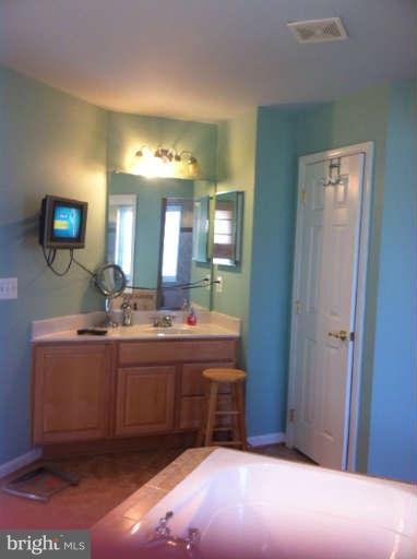 830 Kingsbrook Road Culpeper, VA 22701 - Photo 6 of 24 Bath (Master)
