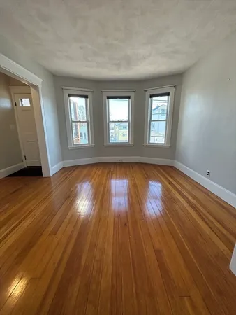 $3,150 | 19 Oakland Street, Unit 19, Watertown, MA 02472