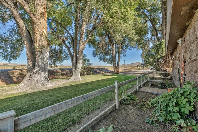 $425,000 | 3961 John Day Highway, Vale, OR 97918