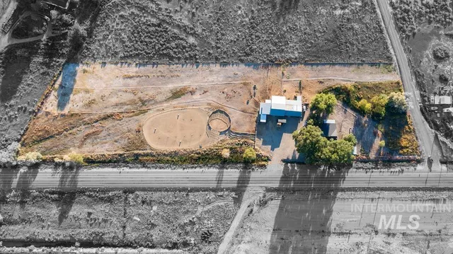 $425,000 | 3961 John Day Highway, Vale, OR 97918