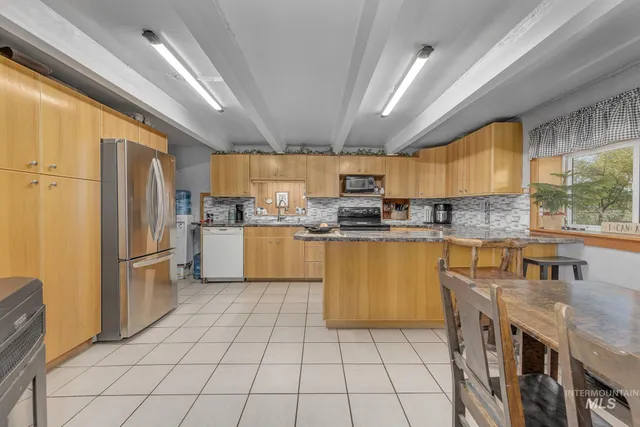 $425,000 | 3961 John Day Highway, Vale, OR 97918