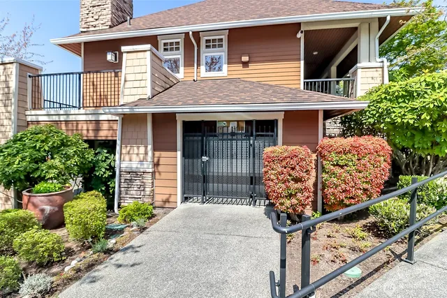 $2,100 | 15026 40th Avenue West, Unit 7203, Lynnwood, WA 98087
