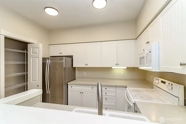 $2,100 | 15026 40th Avenue West, Unit 7203, Lynnwood, WA 98087