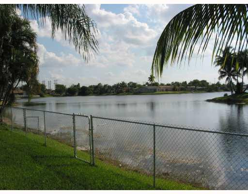 3602 Bridge Road Cooper City, FL 33026 - Photo 3 of 10 Waterfront/Dock/Pier
