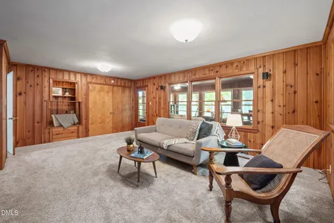 $825,000 | 68 Oakwood Drive, Chapel Hill, NC 27517