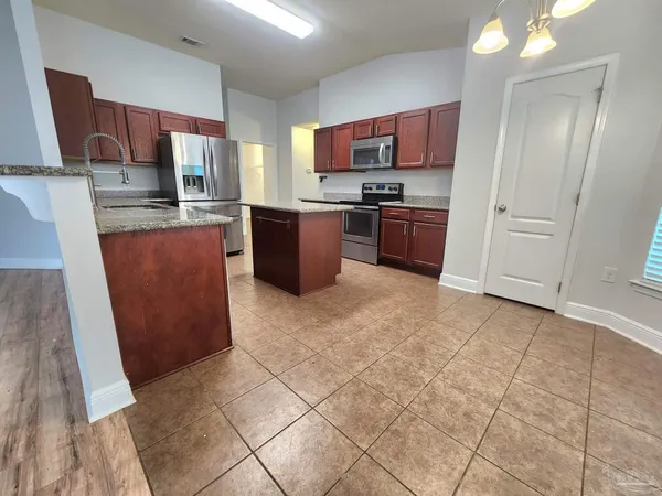 $2,100 | 5538 Buckwheat Way, Pace, FL 32571