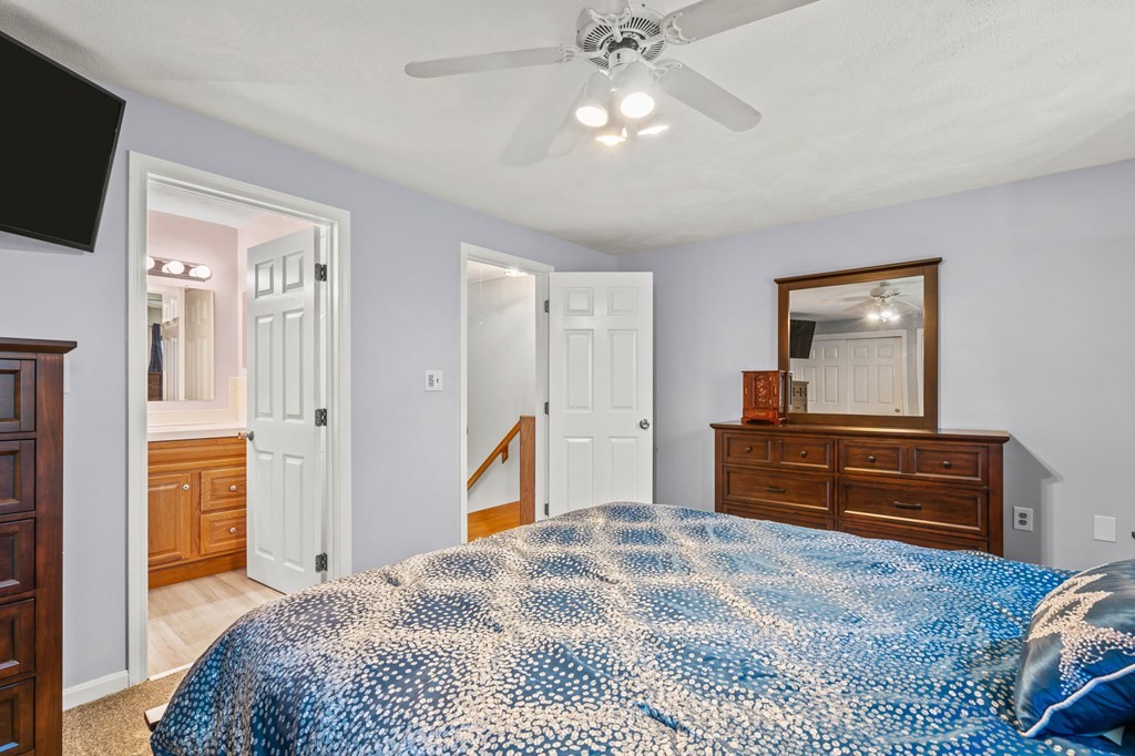 233 Oak Ridge Road, Unit 18 Plaistow, NH 03865 - Photo 15 of 27 Gallery Image 15