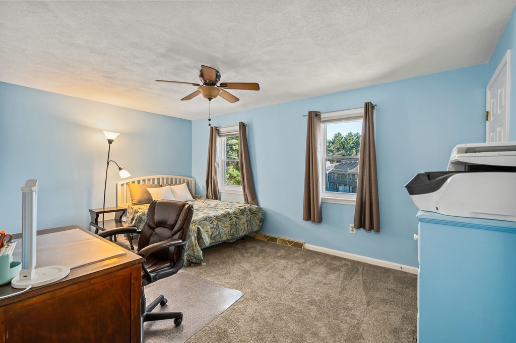 233 Oak Ridge Road, Unit 18 Plaistow, NH 03865 - Photo 17 of 27 Gallery Image 17